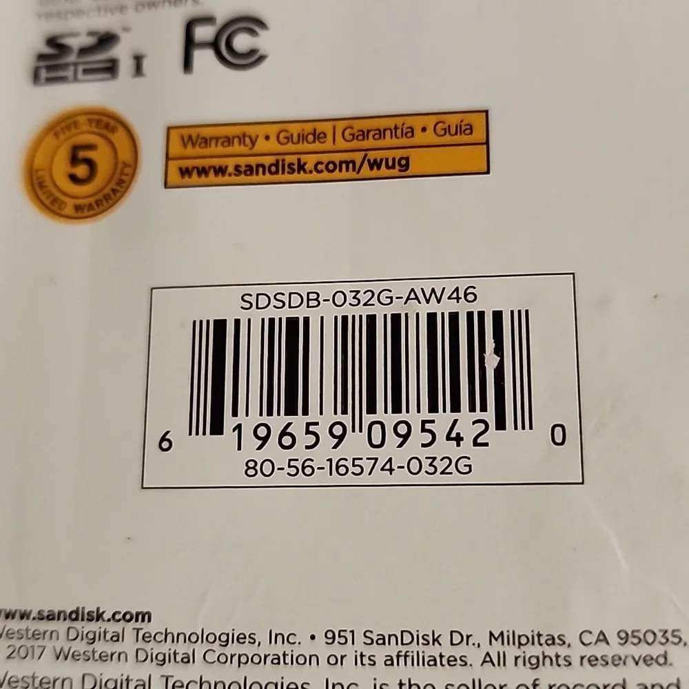 SanDisk 32GB Class 4 SDHC Memory Card New In Packaging Sealed